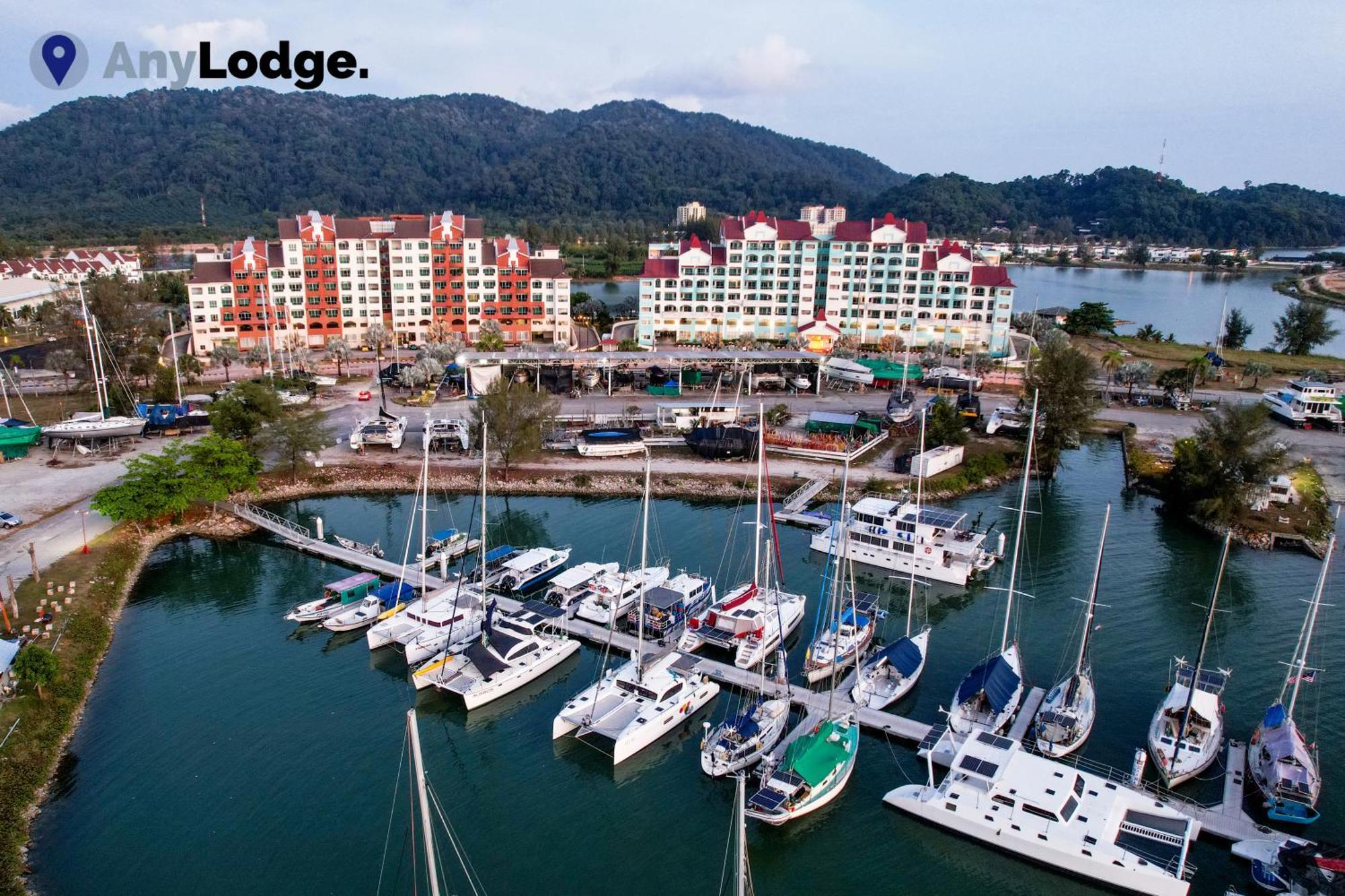 Anylodge Waterfront Marina Island Pangkor Lumut Eksteriør bilde